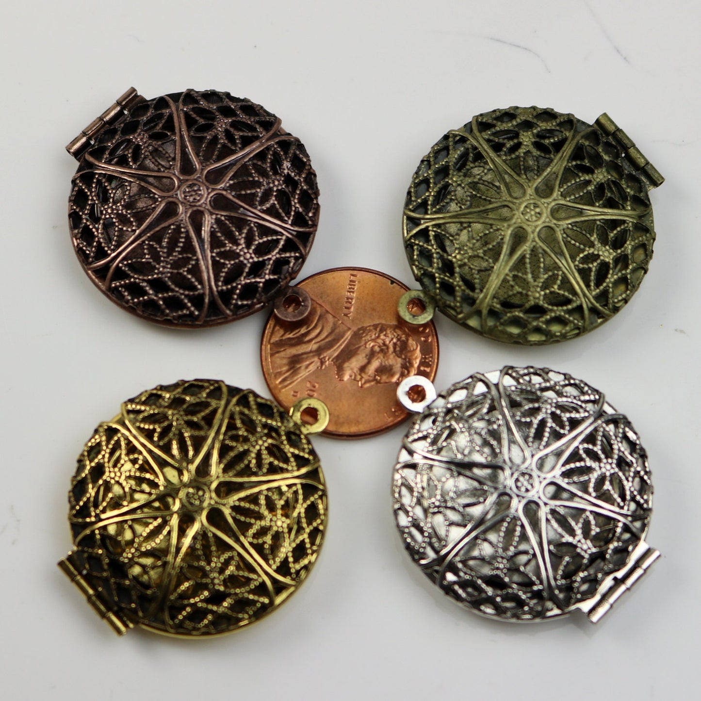 5 pcs Antique SILVER Filigree Locket Pendant Charm - 27x32mm 8mm thickness - Brass Locket Pendant Charm - Ship from California USA