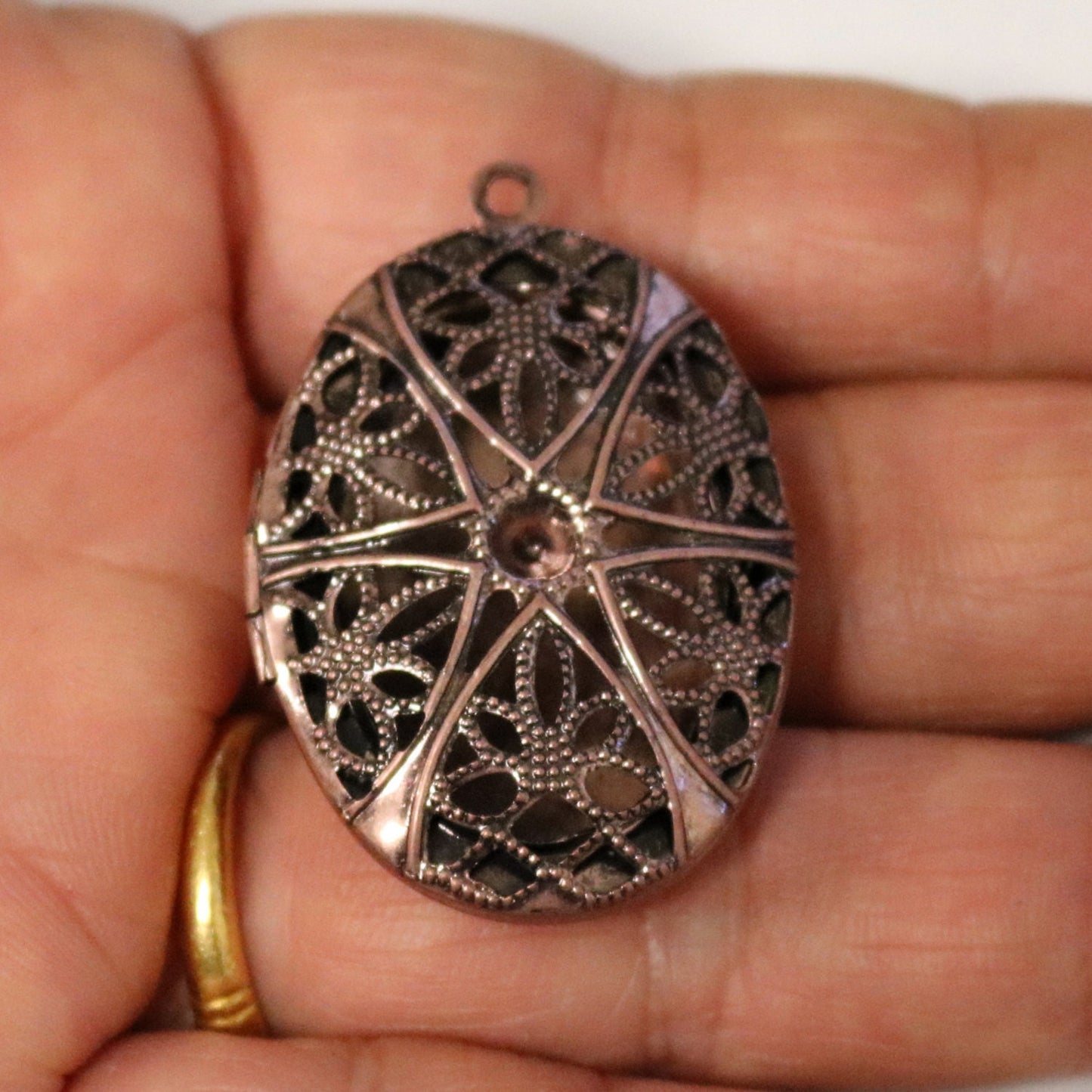 5 pcs Antique COPPER Filigree Locket OVAL Big Pendant Charm - 27x39mm 10mm thickness - Brass Locket Pendant Charm - Ship from California USA