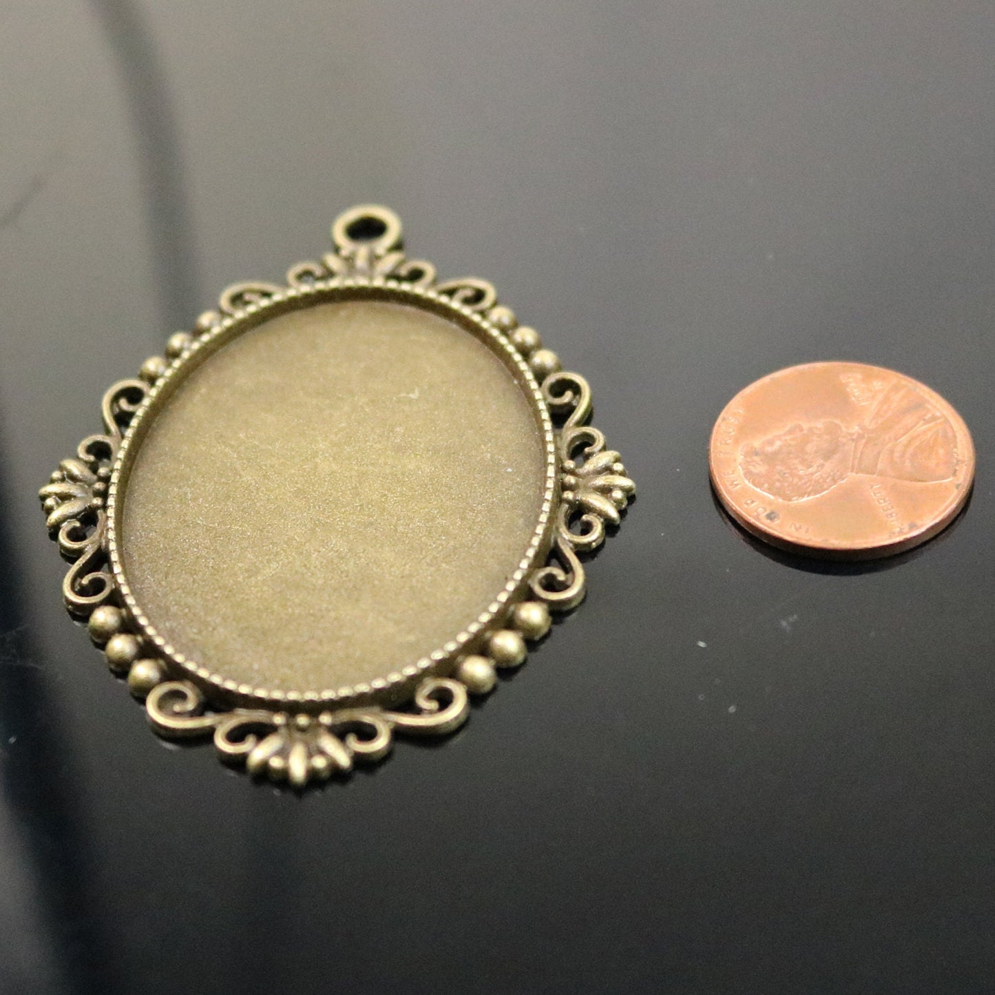 5 pcs Oval Antique Brass Bezel - for 30x40mm - Oval Pendant Blank Bezel for Cabochon Cameo Pendants, Photo Jewelry - T394