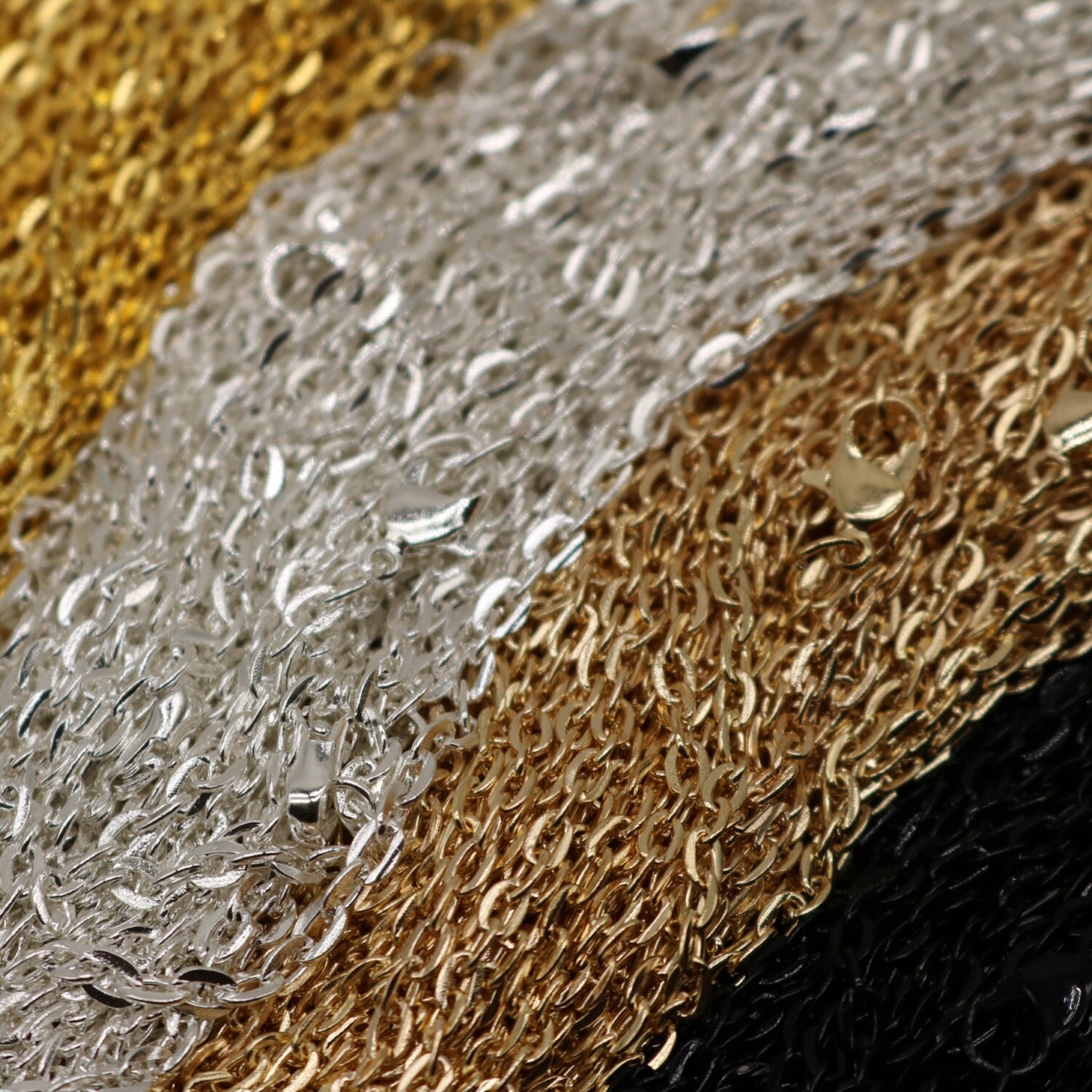 100 pcs of 24 inch 3x4mm Flat Cable Chain Mix and Match Necklace from 8 Color - Ship from California USA