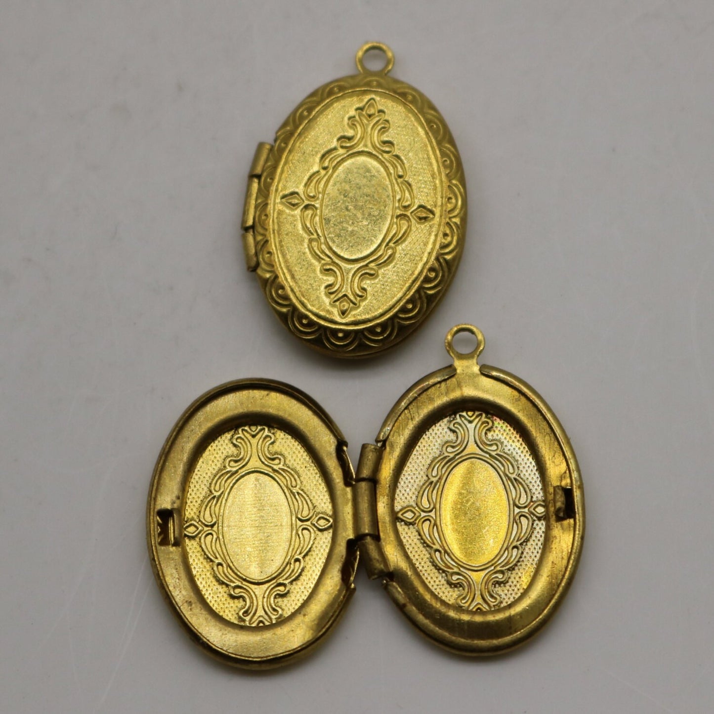 Raw BRASS Filigree Locket Oval Pendant Charm Dangle - 16x24mm - Brass Locket Pendant Charm - Ship from California USA - B45