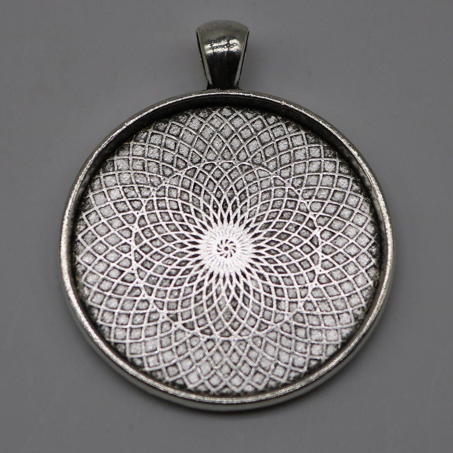 20 pcs Round Antique Silver Bezel - for 35mm app. 1-3/8 inch - Circle Pendant Blank Bezel . for Cabochon Cameo Pendants, Photo Jewelry, Post