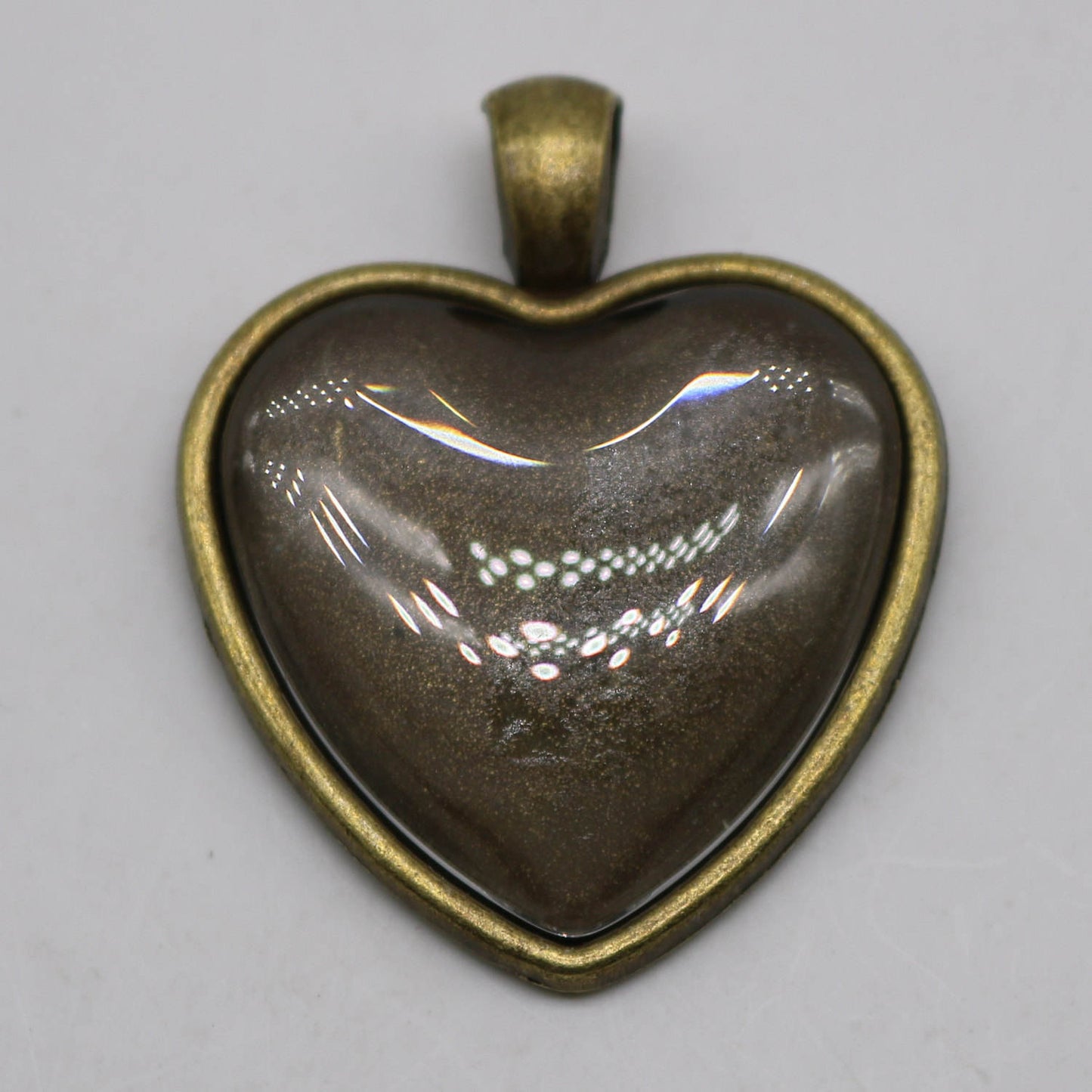 20 pcs HEART Glass Cabochons - 30mm app. 1-3/16inch - 7mm thickness - Heart Domed Magnifying Clear Round Glass Cabochon for Cameo Pendants