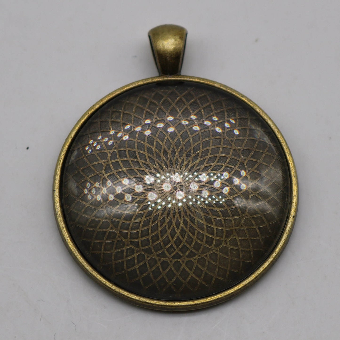 5 pcs Round Antique Brass Bezel - for 35mm app. 1-3/8 inch - Circle Pendant Blank Bezel . for Cabochon Cameo Pendants, Photo Jewelry, Post