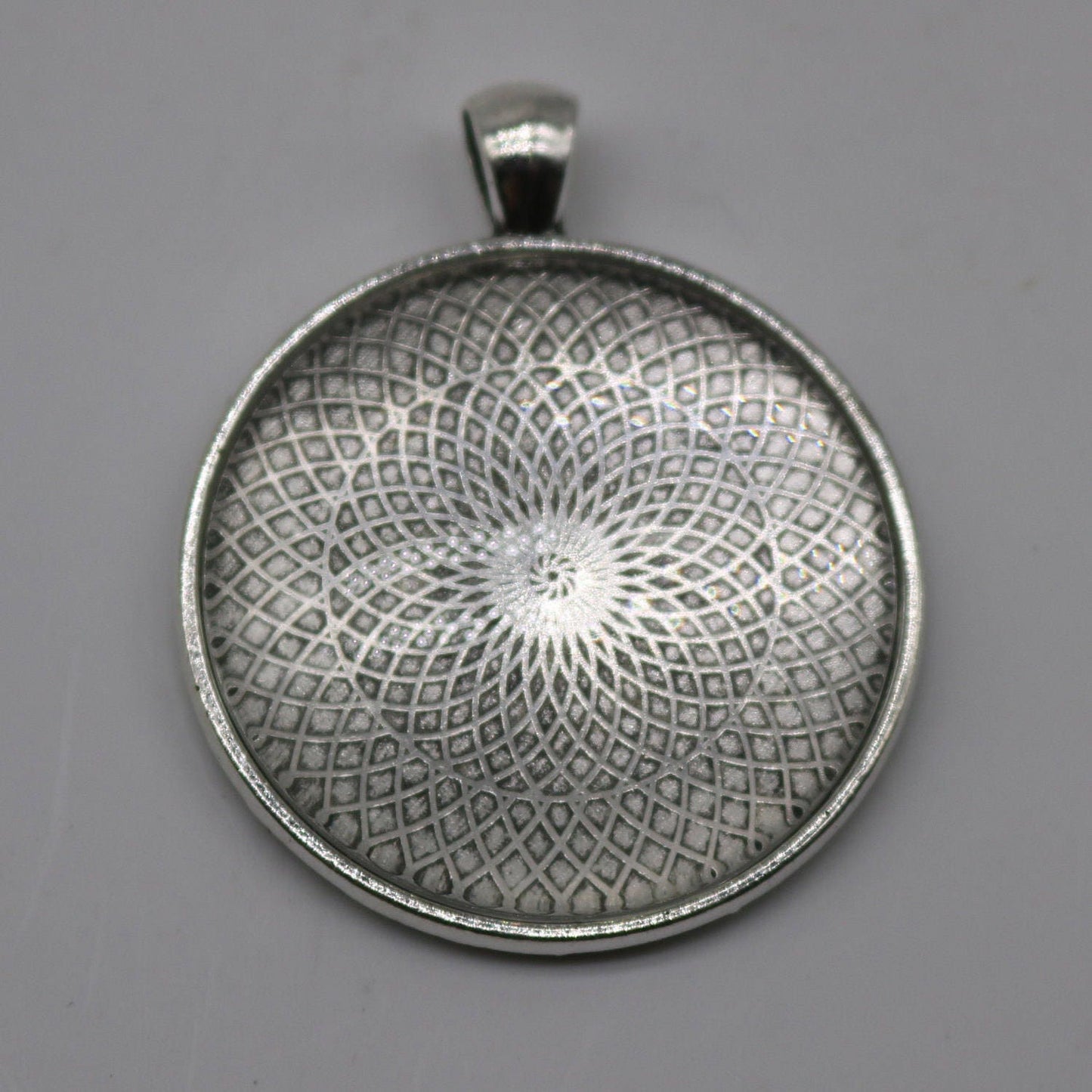 20 pcs Round Antique Silver Bezel - for 35mm app. 1-3/8 inch - Circle Pendant Blank Bezel . for Cabochon Cameo Pendants, Photo Jewelry, Post