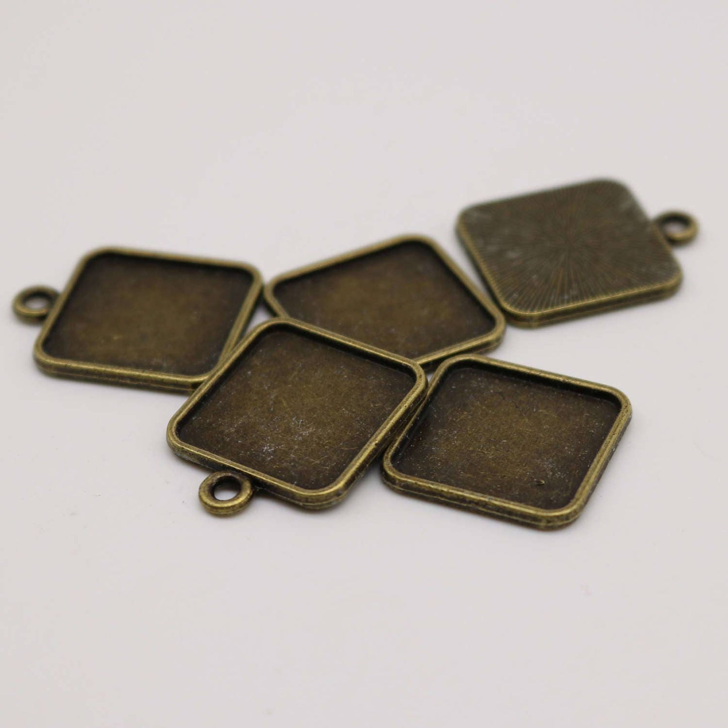 50 Pcs of SQUARE Antique Brass Bezel - for 15mmX15mm GLASS Magnifying Domes Cabochon - Pendant Blank Bezel . for Cabochon, Photo Jewelry