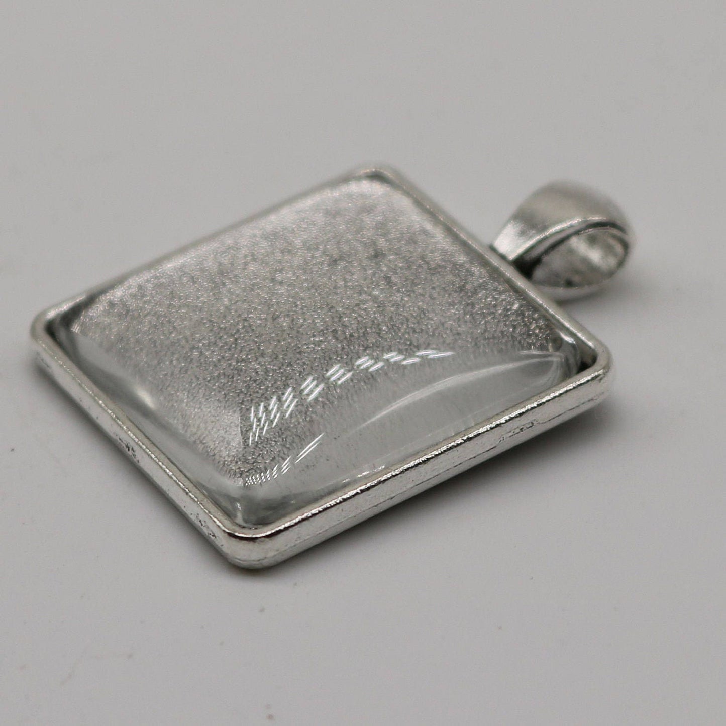 5 Pcs of SQUARE Antique Silver Bezel - for 25mmX25mm GLASS Magnifying Domes Cabochon - Pendant Blank Bezel . for Cabochon, Photo Jewelry
