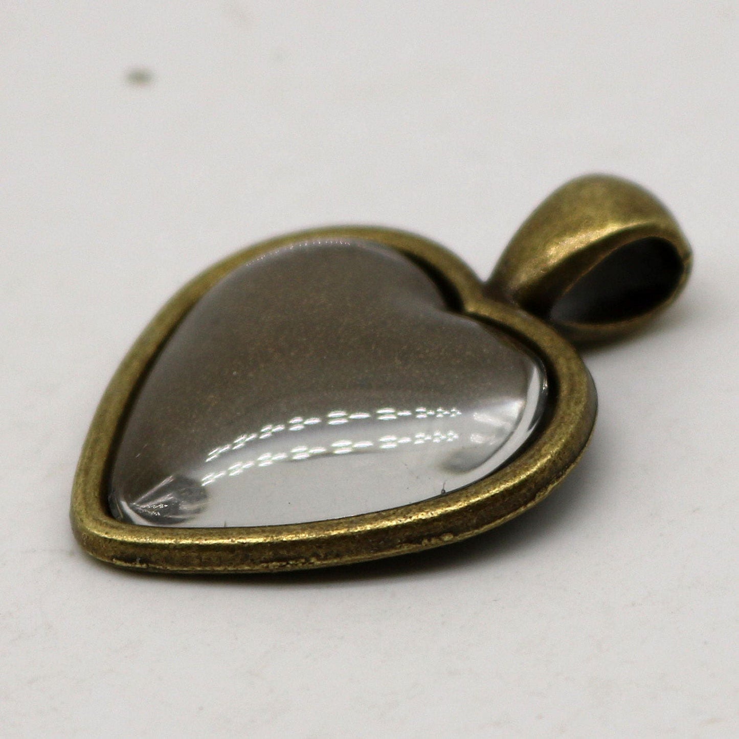 100 HEART Glass Cabochons - 20mm app. 25/32 inch - 4.5mm thickness - Domed Magnifying Clear Glass Cabochon, Photo Jewelry