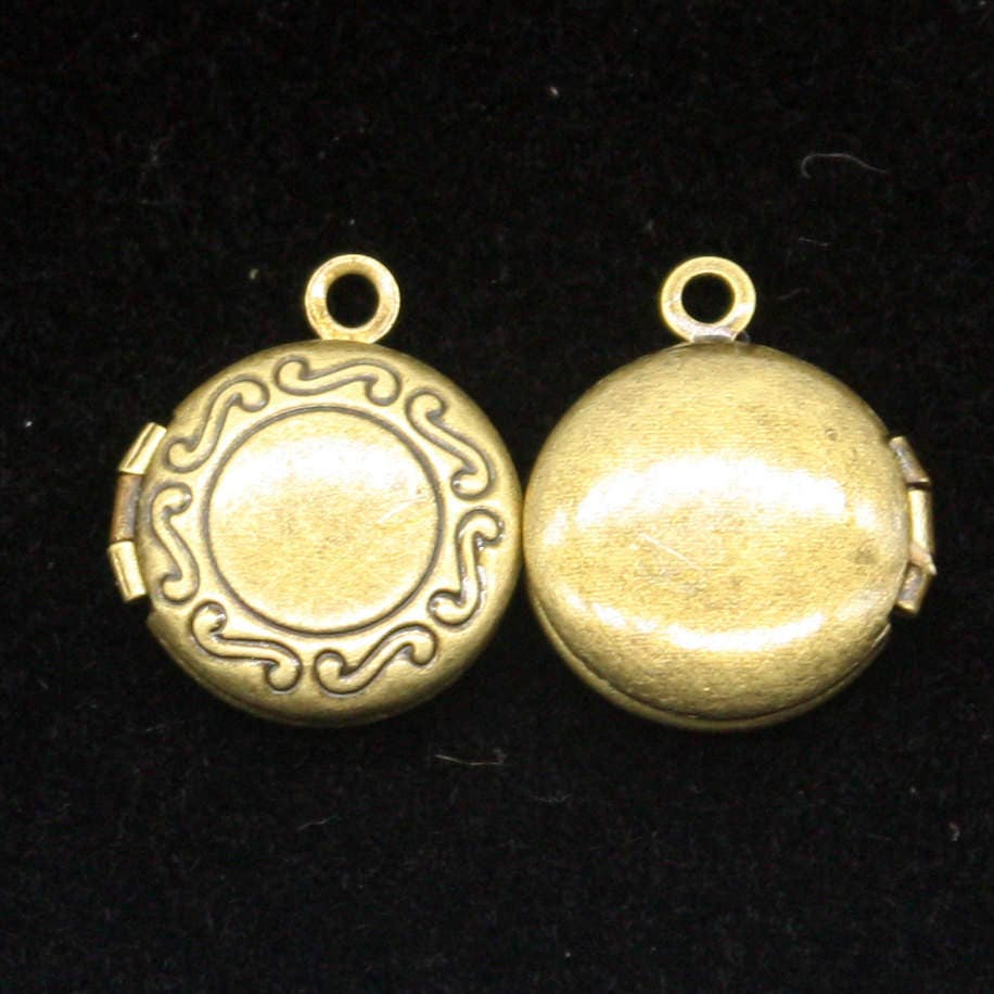 5 pcs Antique BRASS Filigree Locket ROUND Pendant Pattern Charm Dangle - 14x16mm - Locket Pendant Charm - Ship from California USA - D57
