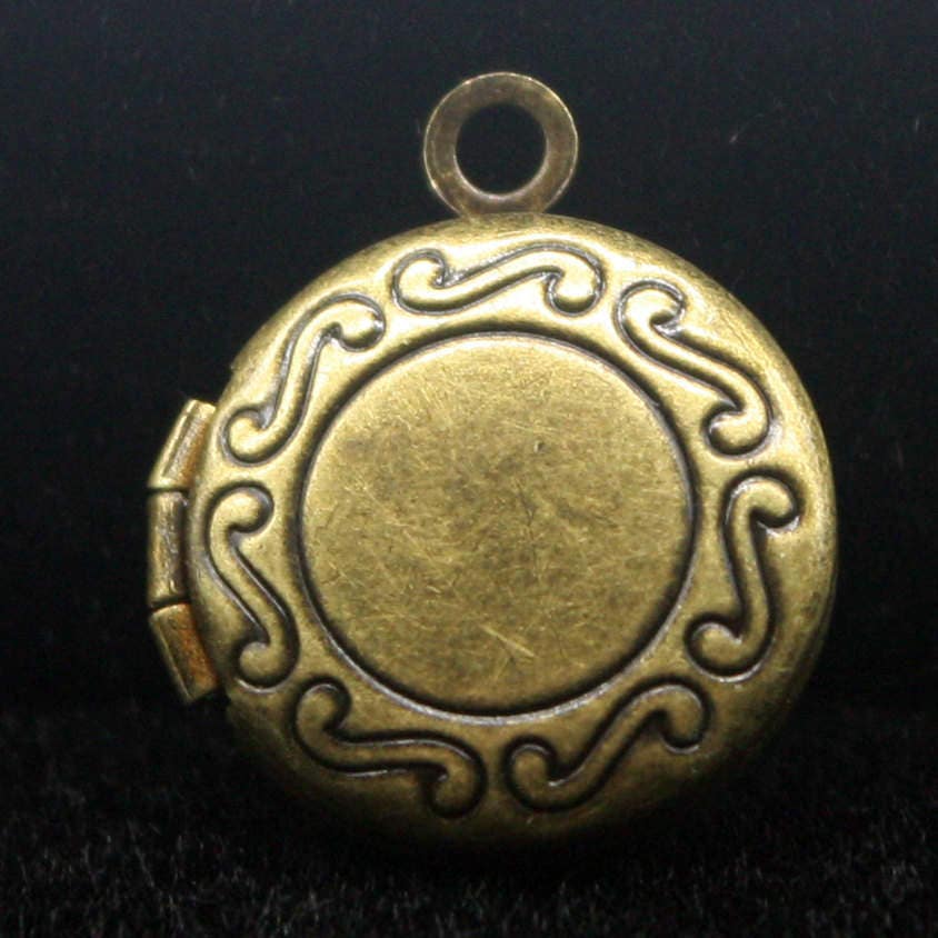5 pcs Antique BRASS Filigree Locket ROUND Pendant Pattern Charm Dangle - 14x16mm - Locket Pendant Charm - Ship from California USA - D57