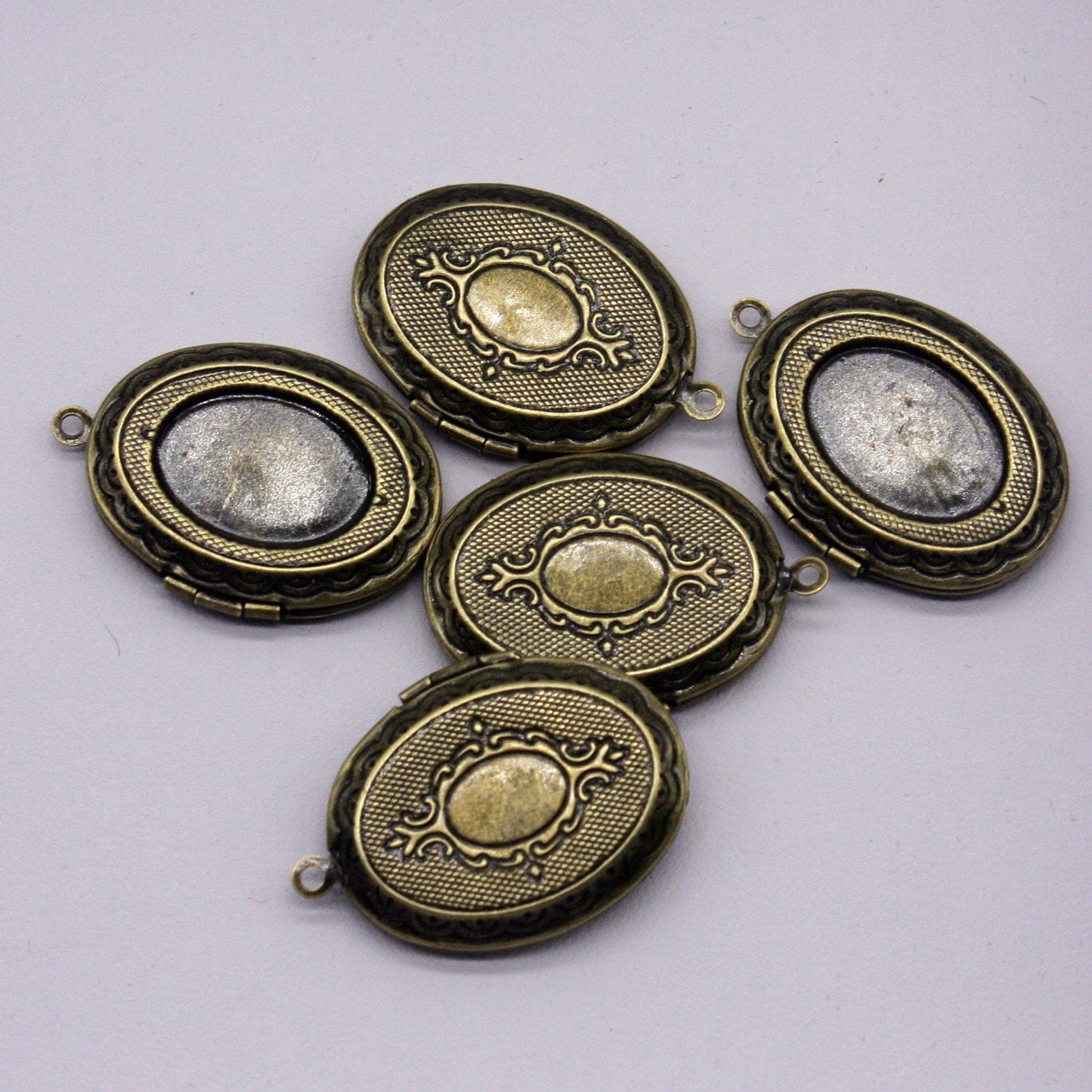 Antique BRASS Filigree Locket Oval Frame Pendant Charm - 24x33mm - Brass Locket Pendant - Ship from California USA - B7