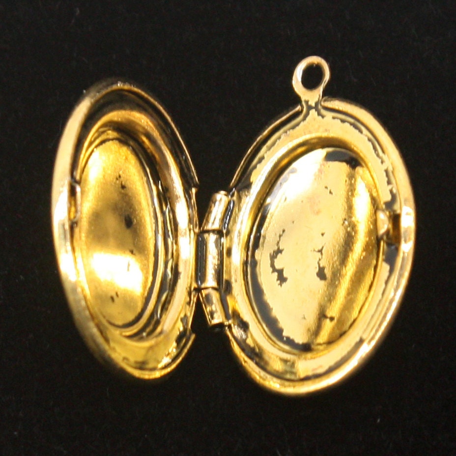 5 pcs Antique GOLD Filigree Locket Oval Pendant Charm Dangle - 16x19mm - Brass Locket Pendant Charm - Ship from California USA - B43