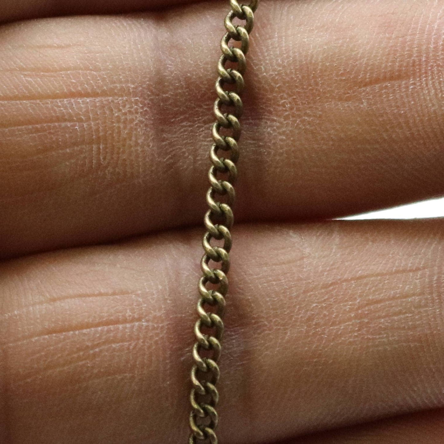 32 ft of Antique Brass Plated SOLDERED FACET sturdy Chunky Curb Chain - 2.7mm width Solder link - with Free Jumpring (50pcs) - 2.7F