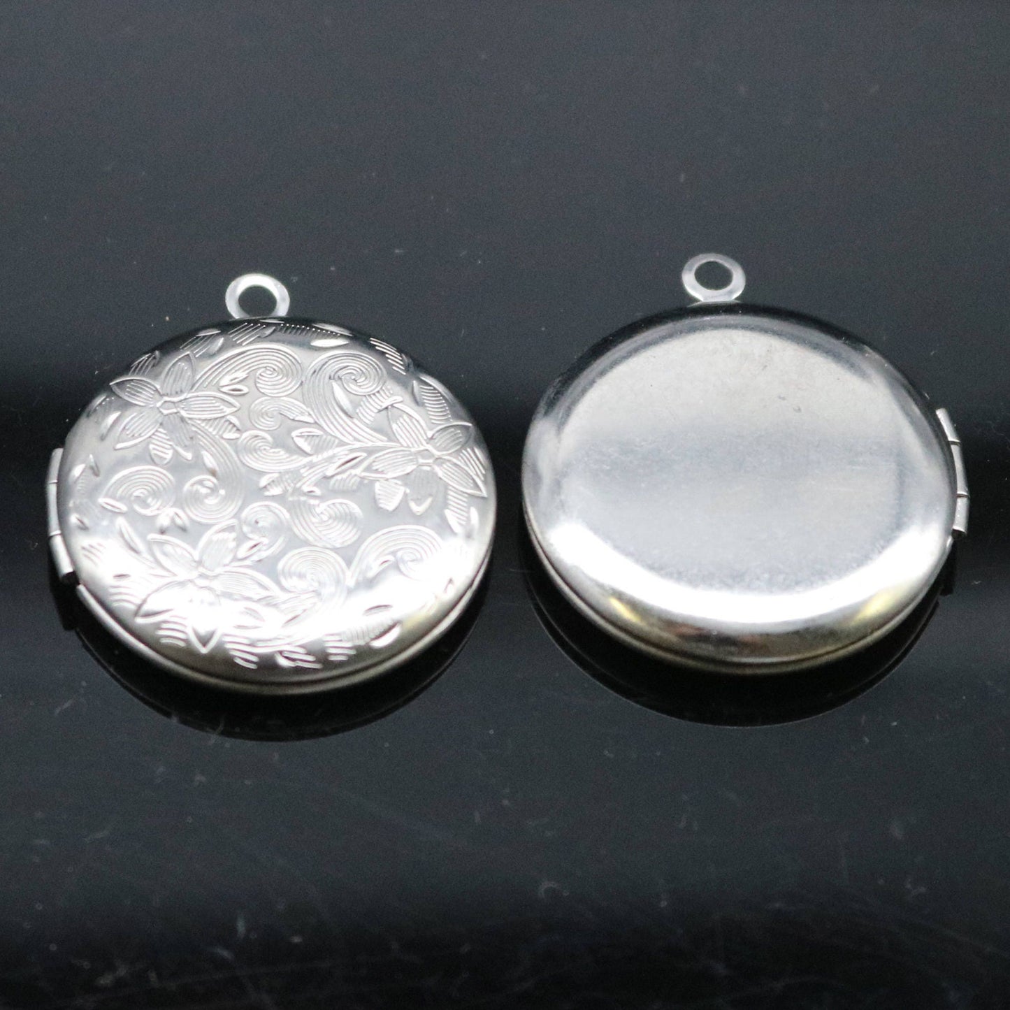 1/5/10/25 pcs STAINLESS STEEL Filigree Round Flower High Quality Locket Pendant Charm - 27x31mm 7mm thickness - Ship from California USA