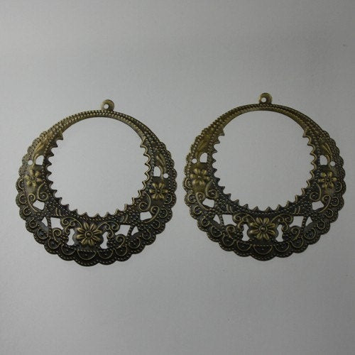 10 pcs of Antiqued brass filigree drop 48x50mm