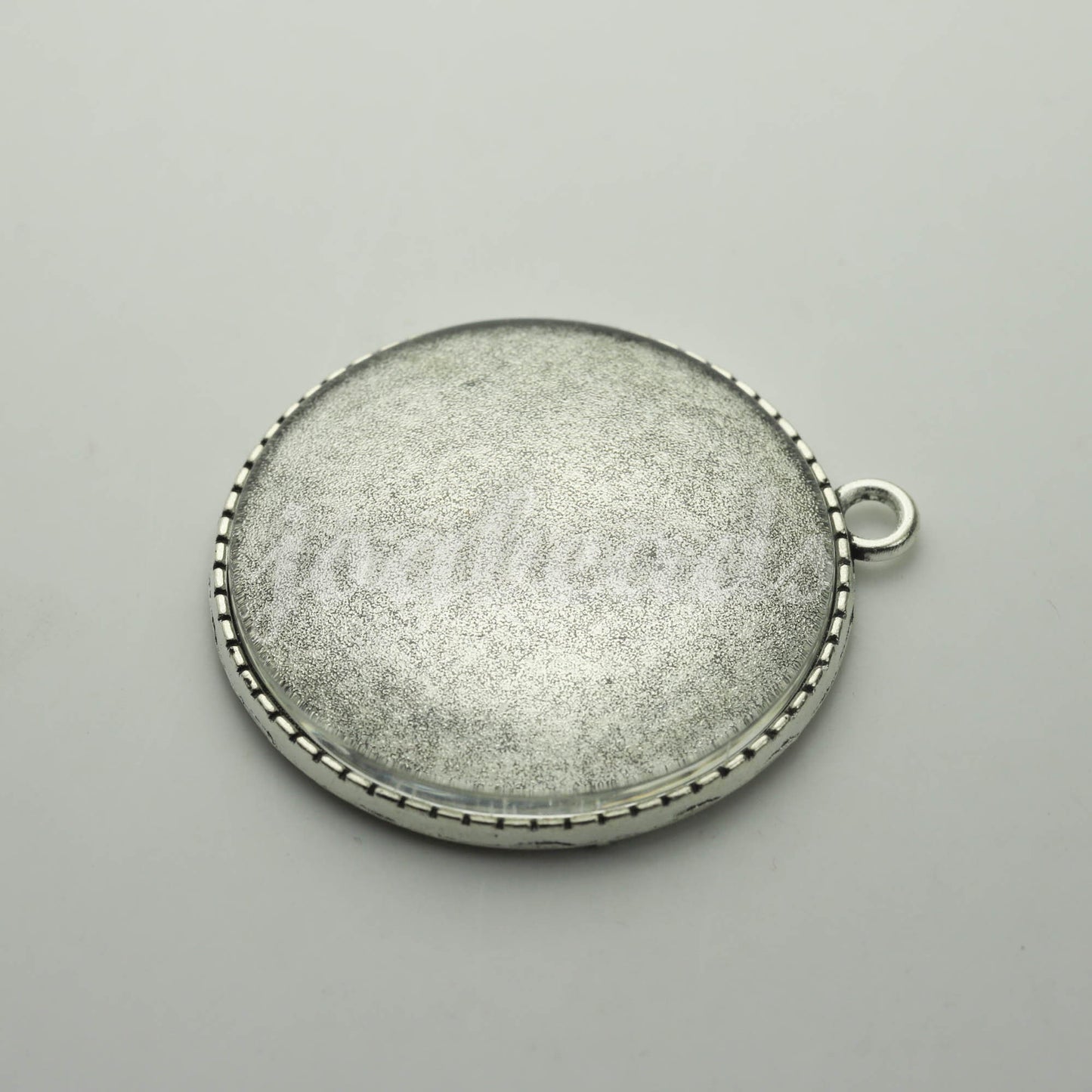 1/5 pcs Round Antique Silver Bezel TREE- for 35mm app. 1-3/8 inch - Circle Pendant Blank Bezel . for Cabochon Cameo Pendants T064