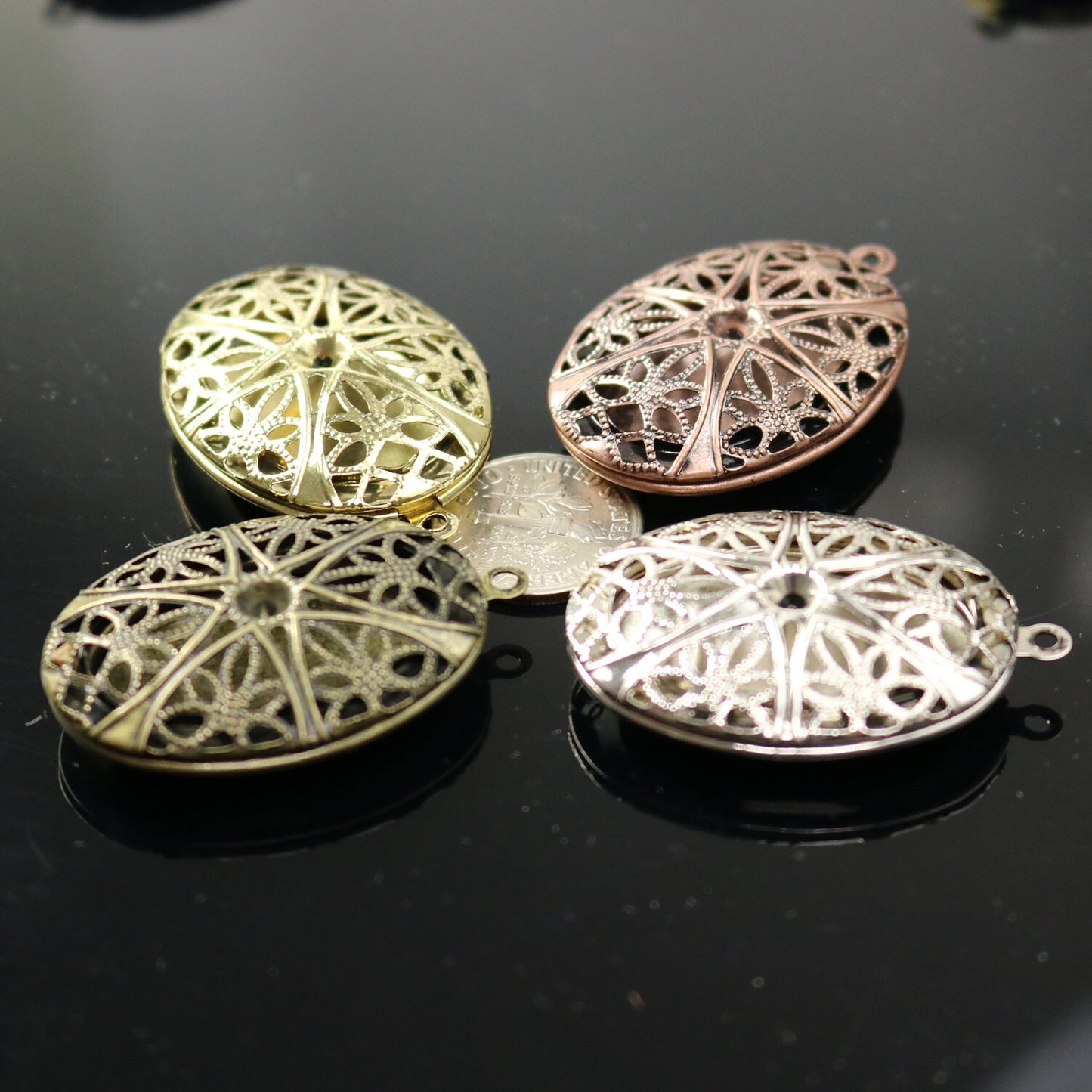 5 pcs Antique GOLD Filigree Locket OVAL Big Pendant Charm - 27x39mm 10mm thickness- Brass Locket Pendant Charm - Ship from California USA