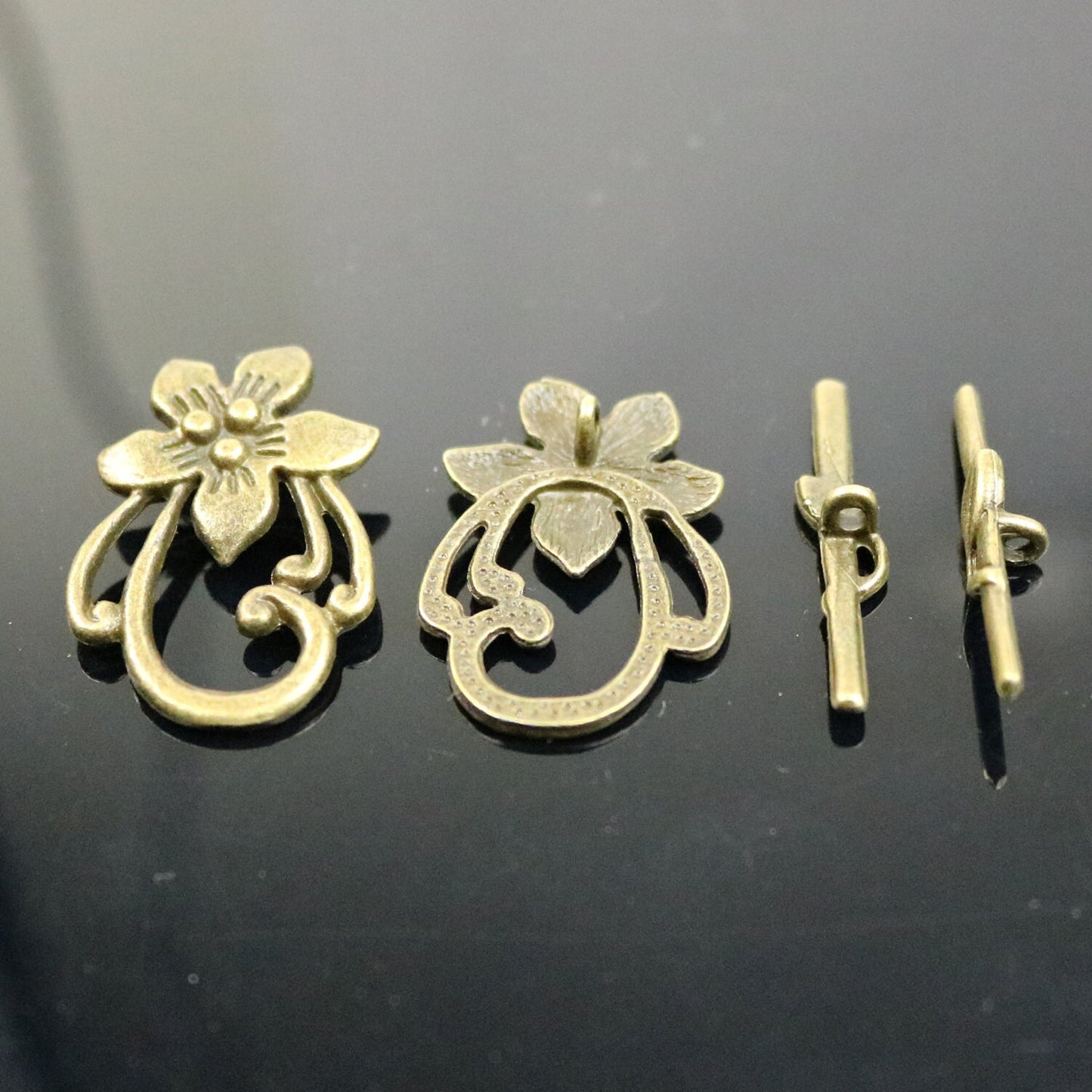 10 sets Flower Toggle - Antique Brass Flower Sturdy Toggle Clasps Necklace Clasp