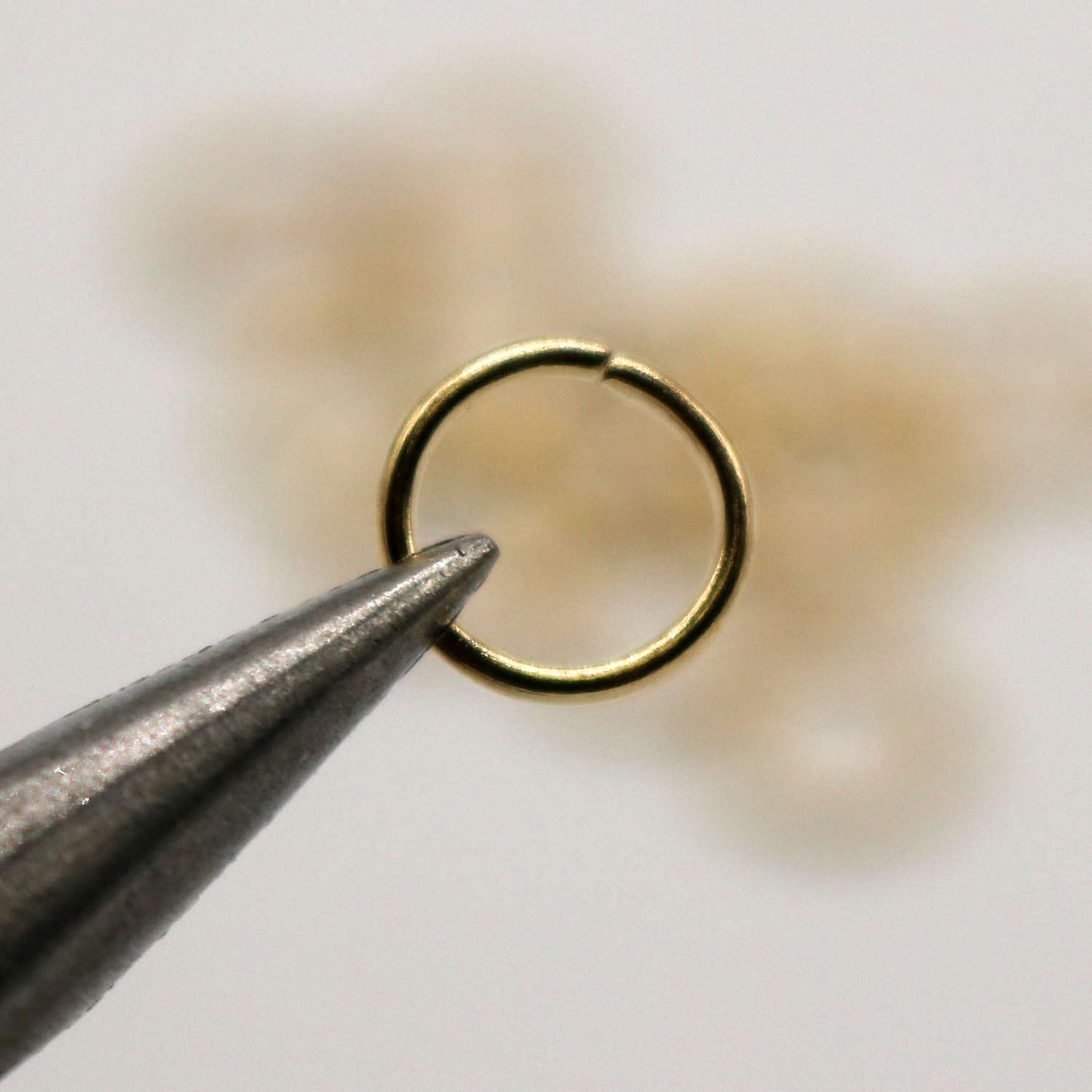 100 pcs of 8mm Thick Jump Rings - Pinky Gold (Champagne Gold) Jumpring 8x1.0mm 18 Gauge 18G Bulk Jumprings Open O Ring