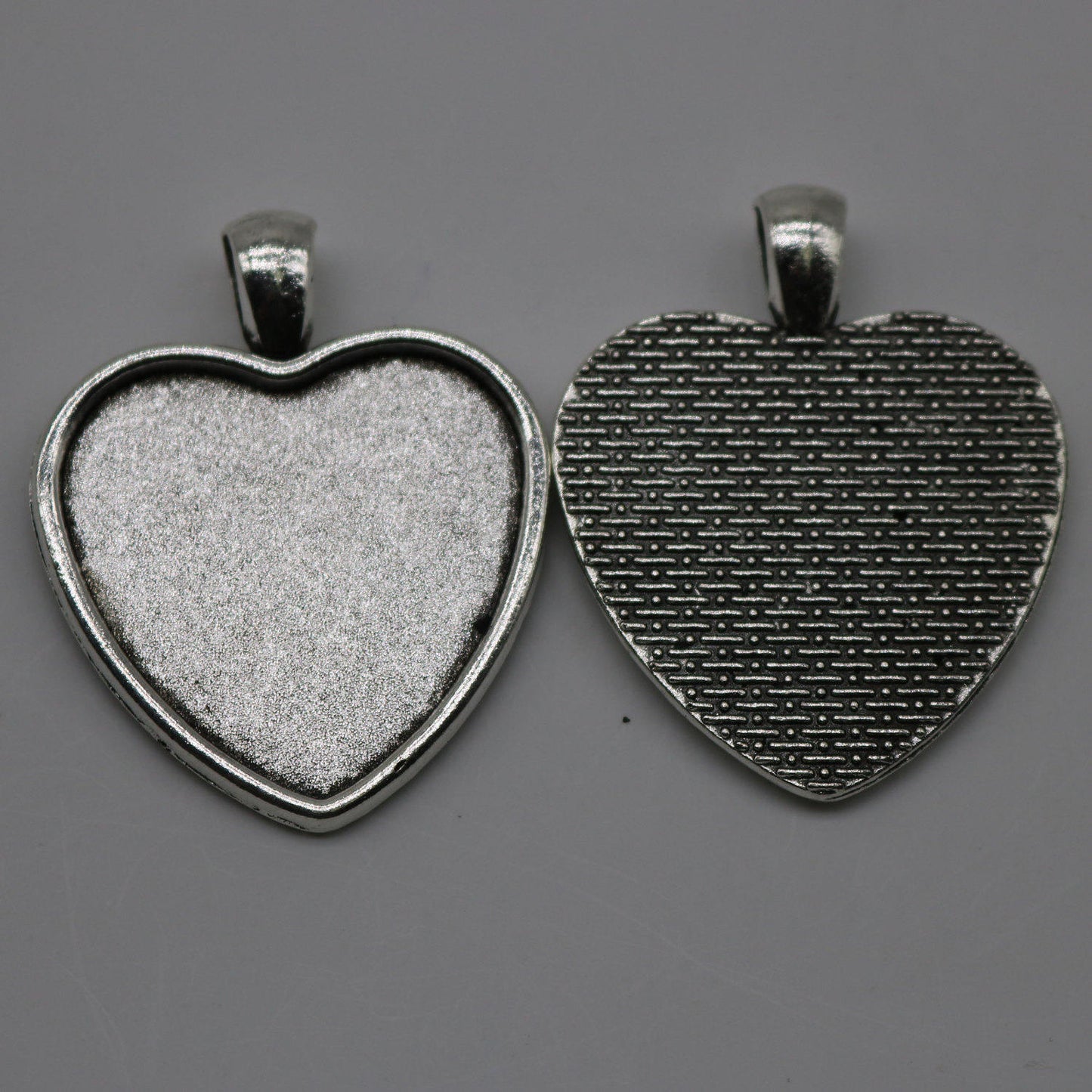 5 set 10 pcs of Pendant Big HEART BEZELS w/GLASS Magnifying Domes Cabochon - 30mm app. 1-3/16inch Antique Silver Bezel and Glass Cabochon