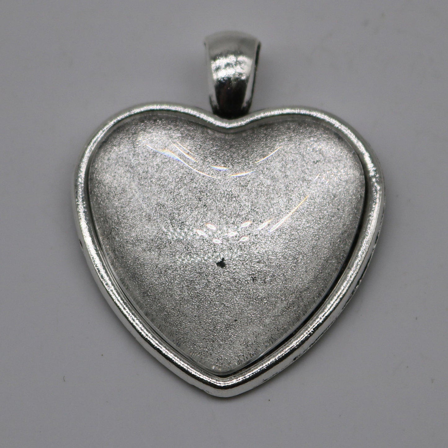 5 set 10 pcs of Pendant Big HEART BEZELS w/GLASS Magnifying Domes Cabochon - 30mm app. 1-3/16inch Antique Silver Bezel and Glass Cabochon