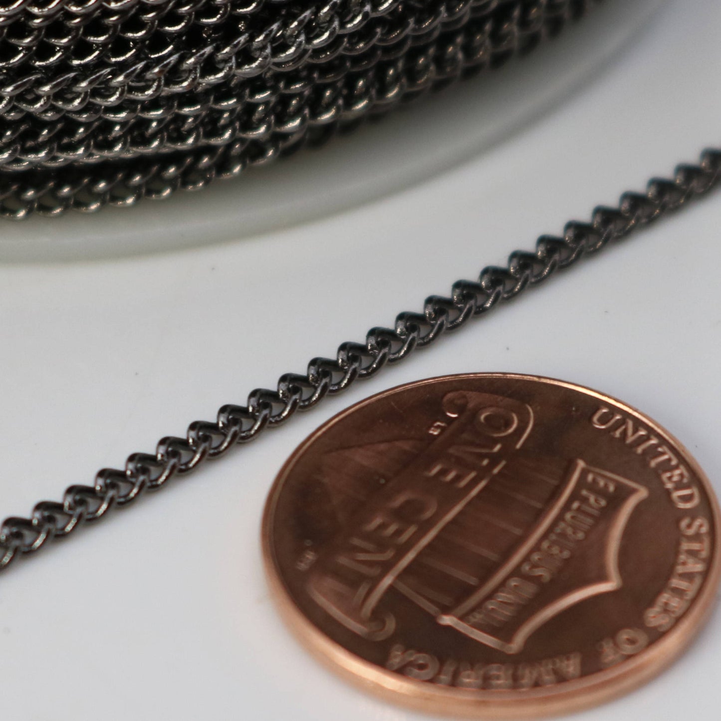 32 feet spool of Gunmetal Plated SOLDERED FACET Curb Chain - 2.3mm Solder link - with Free Matching Jumpring (50pcs) - 2.3F