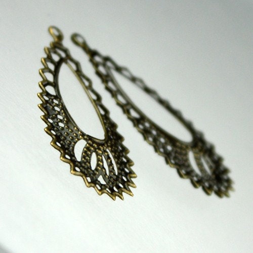 10 pcs of antiqued brass finish drop Filigree earring teardrop 18x35mm