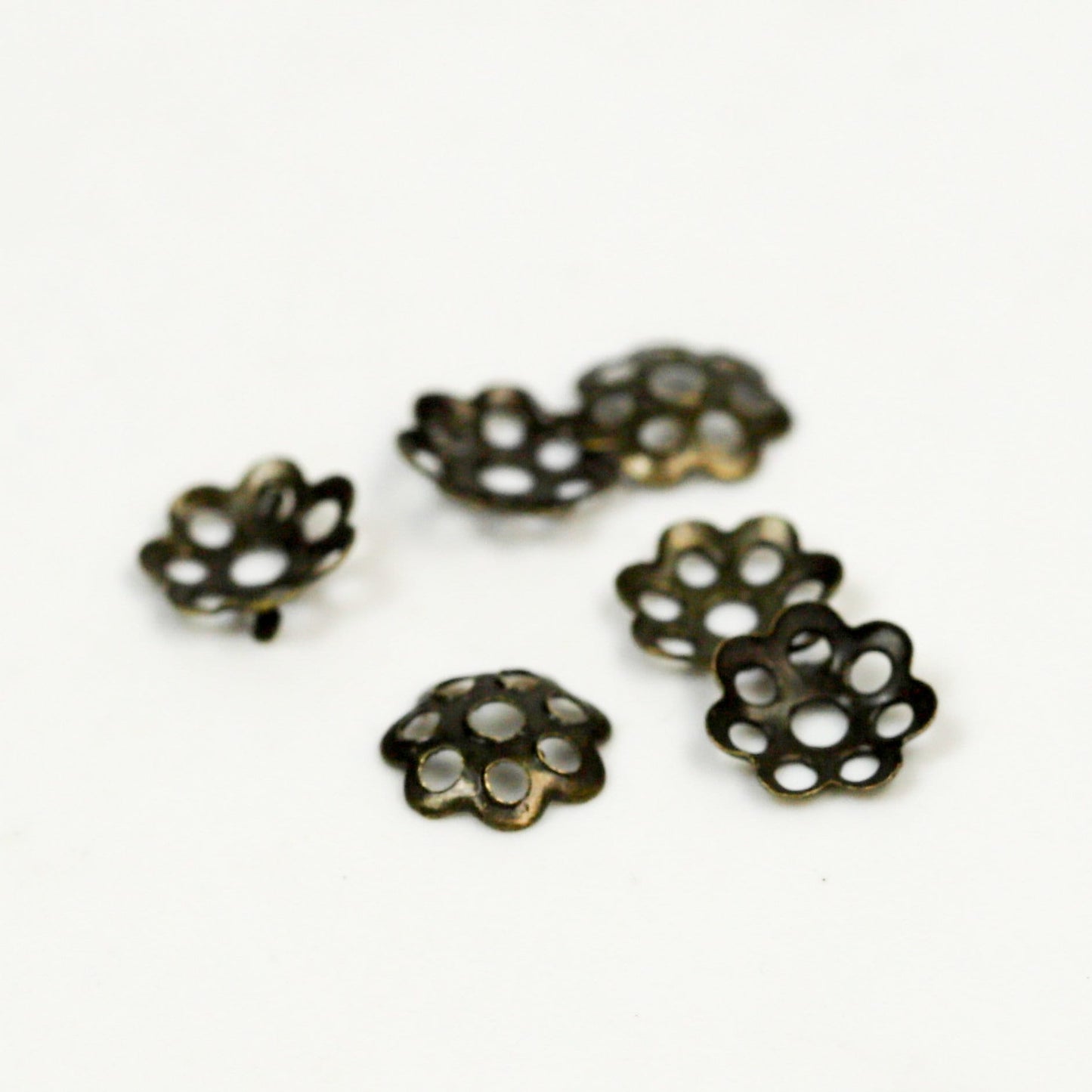 400 pcs Antique Brass Plated Bead Caps - 6mm