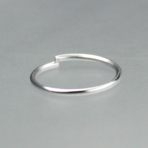 8mm Jump Rings, 200 pcs of Sterling Silver Plated Jump Rings / Jumprings - 8mm 21 gauge 0.7mm Link Connector Open 7x8mm