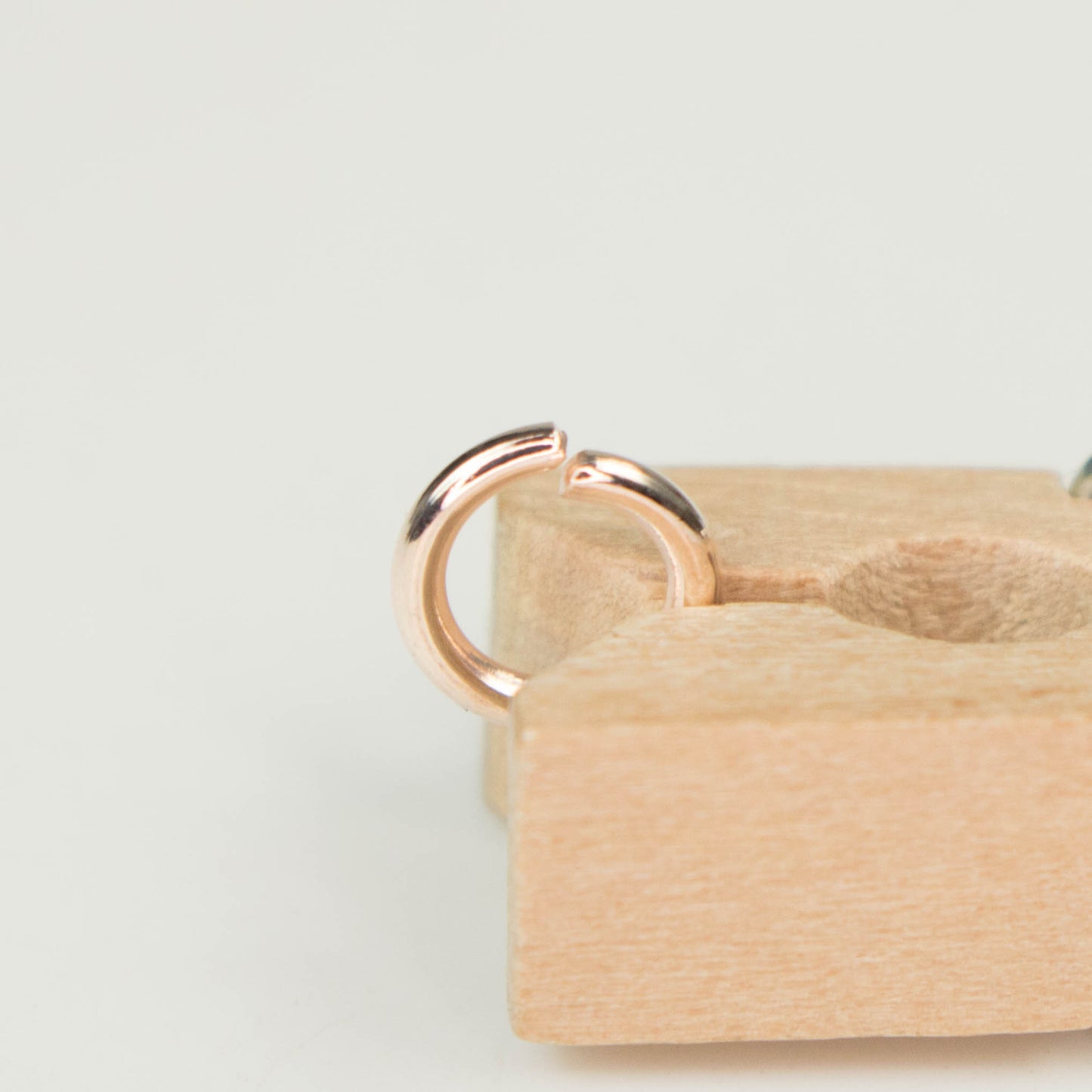 Rose Gold Jump Ring Bulk Open Link - 6mm - 100 Pcs - 1.0mm 18G 18 Gauge Thickness - Round Jewelry Finding Making Connector Jumpring 10x6mm