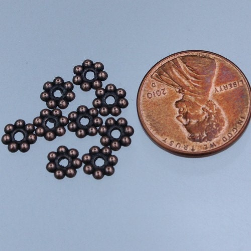 200 pcs - Antique Copper Finished Daisy Flower Spacer Beads - 6mm