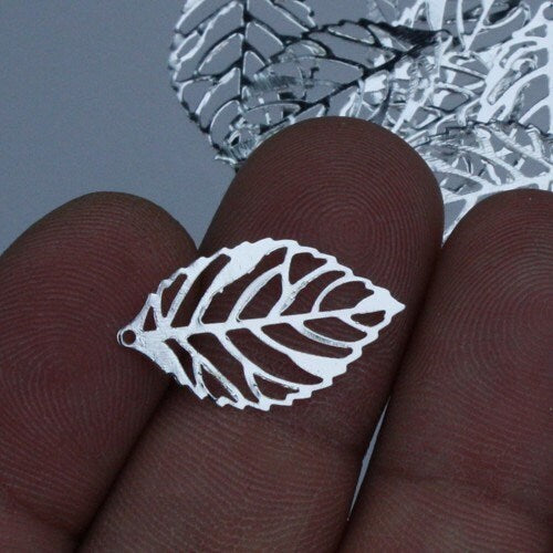 50 pcs of Sterling Silver Plated Finished Leaf Dangle Pendant Drop - 23.5x13.5mm