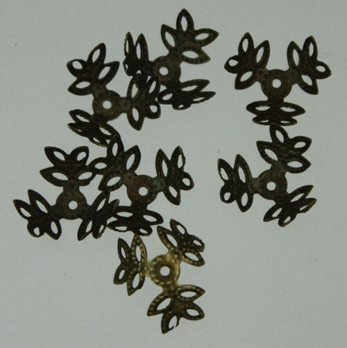 300 pcs of Antiqued brass three leaves filigree bead cap 16mm