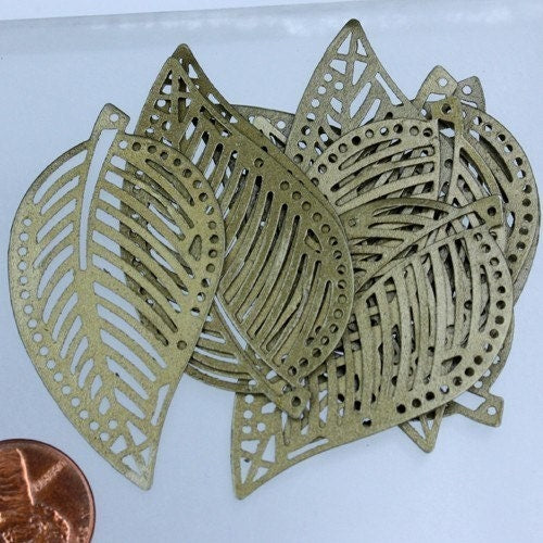 100 pcs of Antique Brass finished Leaf Sampler - drop dangle pendant