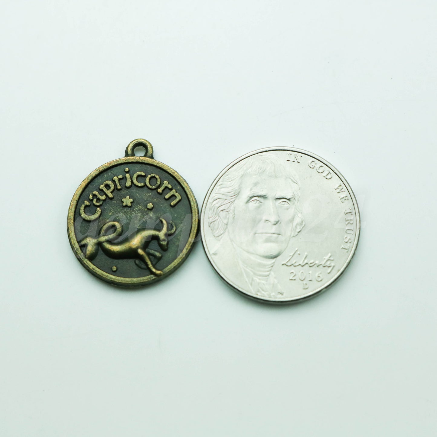 5 pcs of Zodiac Charm, Message Charm - Antique Brass - 28mm 3mm thickness 2.5mm Hole - Capricorn - December 22 - January 19