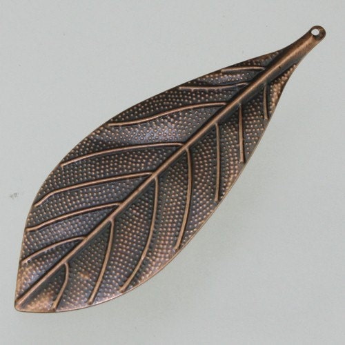 100 pcs of Antique Copper Metal Leaf Dnagle Drop Pendant - 72x27mm