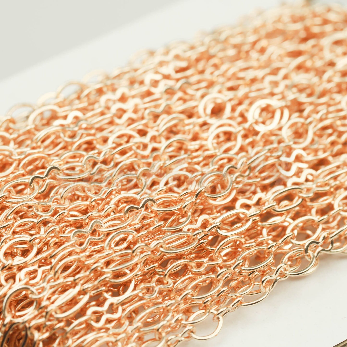 100 ft FASHION Figural 8 Champagne /Pinky Gold Plated SOLDERED BIG Figure 8 Connector Chain - 4.5x3.8mm Soldered Link FIG8L