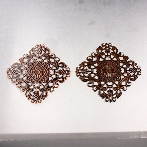 10 pcs of Antiqued Copper filigree drop 50x50mm