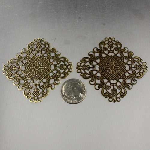 10 pcs of Antiqued brass filigree drop 50x50mm