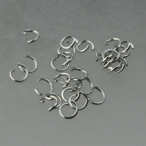 Jump RINGS 100 pcs of STAINLESS Steel Jump Rings Link Surgical Jumprings 4mm 22G Necklace Bracelet Wholesale Jump Rings Bulk Jumprings