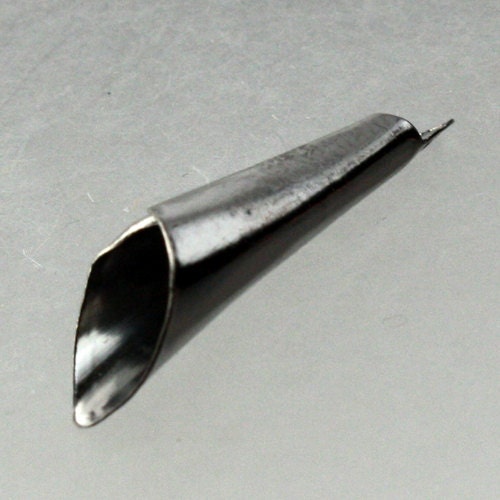 SALE Sale 100 pcs of Gunmetal finished Plain cone dangle - 25x6.5mm