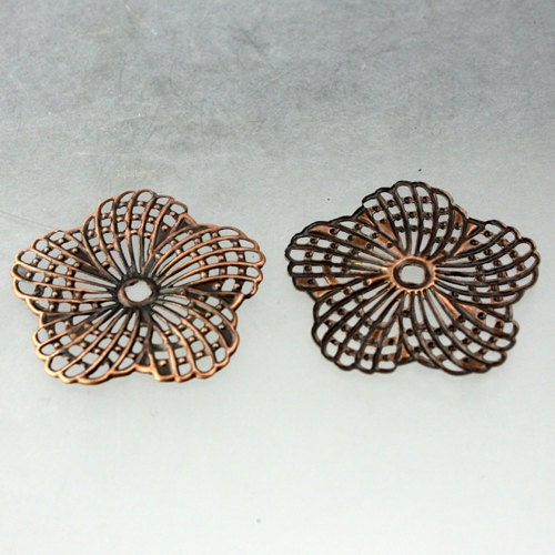 12 pcs of Antiqued Copper finished Hibiscus Flower filigree focal L:ink - 34mm
