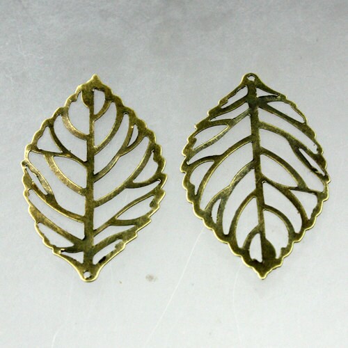 Holiday Sale 20 pcs of Antique Brass Finished Leaf Dangle Pendant Drop - 44x26mm - Ship from CA USA