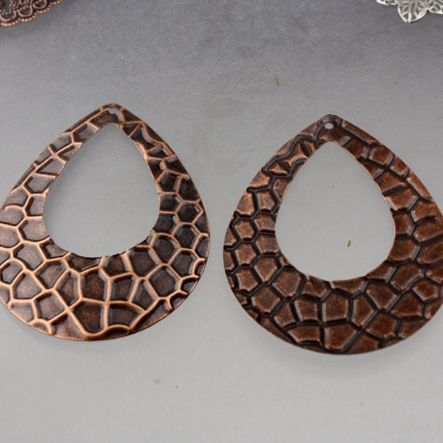 10 pcs of Antiqued copper filigree drop 65x50mm