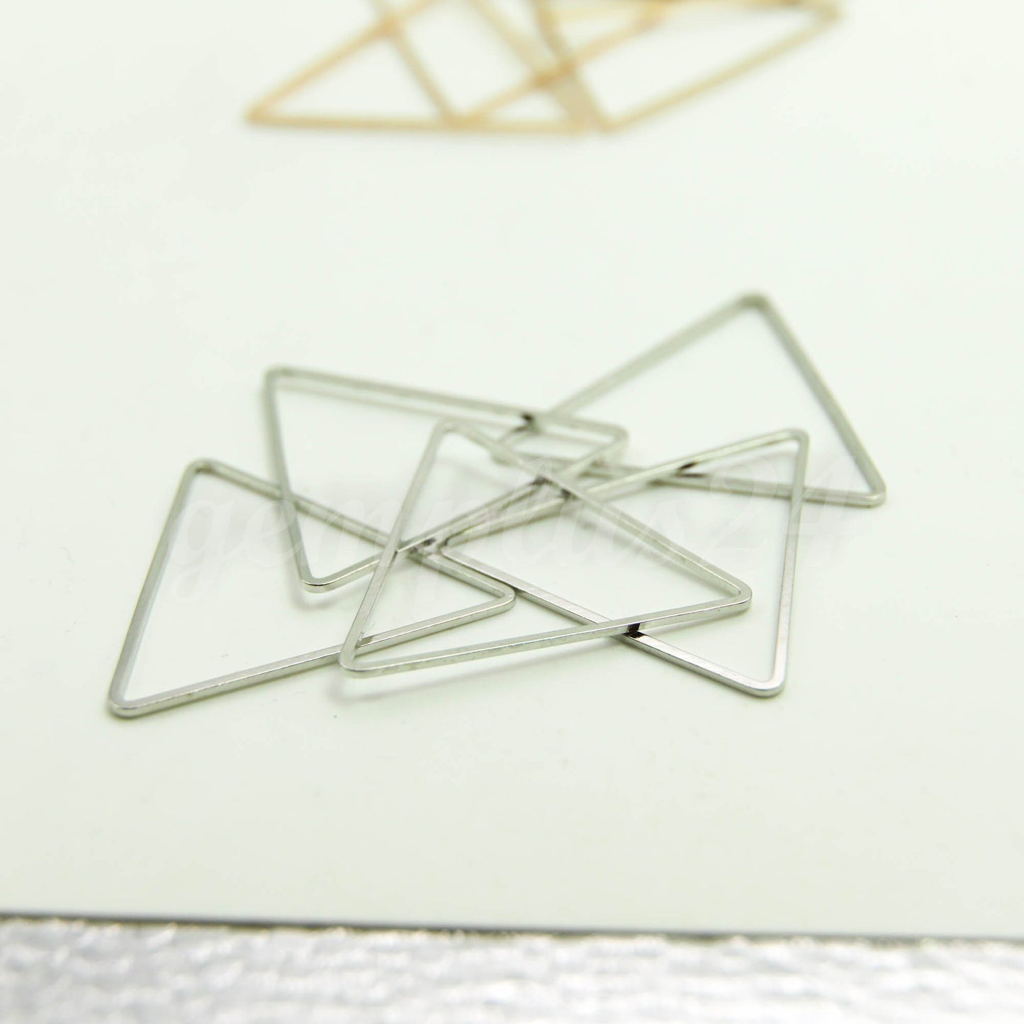 38mm Triangle - Gold/Silver/Champagne/Rhodium - 5/15/25/50/100 Pcs - Triangle Link Brass Connector Closed Loop Jump Rings - 38mm x 0.8mm