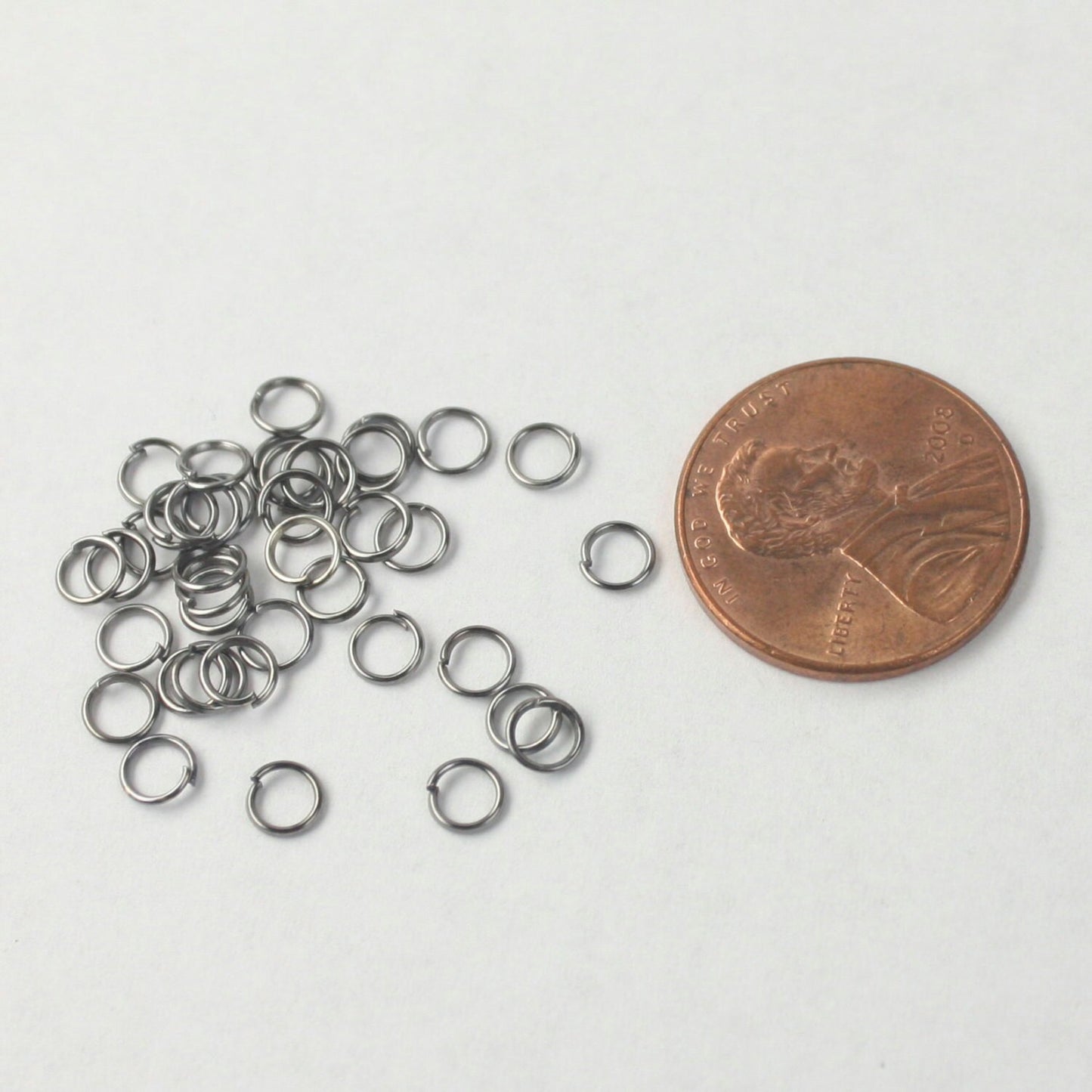 4mm Jump Rings, 200 Gunmetal Jump Rings Jumprings Open 4x0.5mm 24 Gauge 24G Link Connector Open Jump Rings - 5x4mm