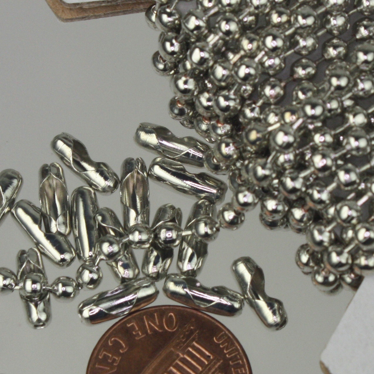 32 ft spool of Rhodium plated BIG ball chain - 3.2mm with 10 connector(Insert) - 32BALL