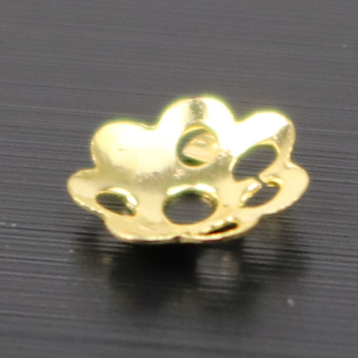 300 pcs Gold Plated Bead Caps - 6mm