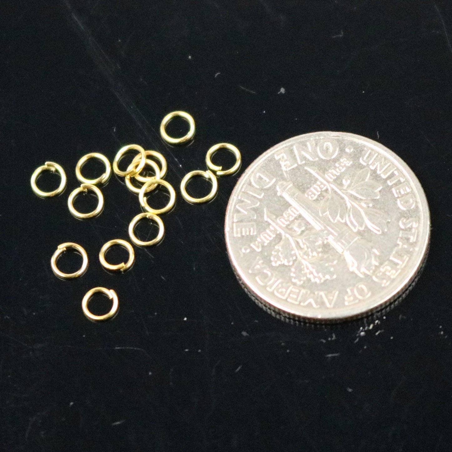 3mm THIN Jump Rings, 200 Gold Plated Jump Rings Jumprings Open 3x0.4mm 26 Gauge 26G Link Connector Jump Rings - ship from - 4x3mm