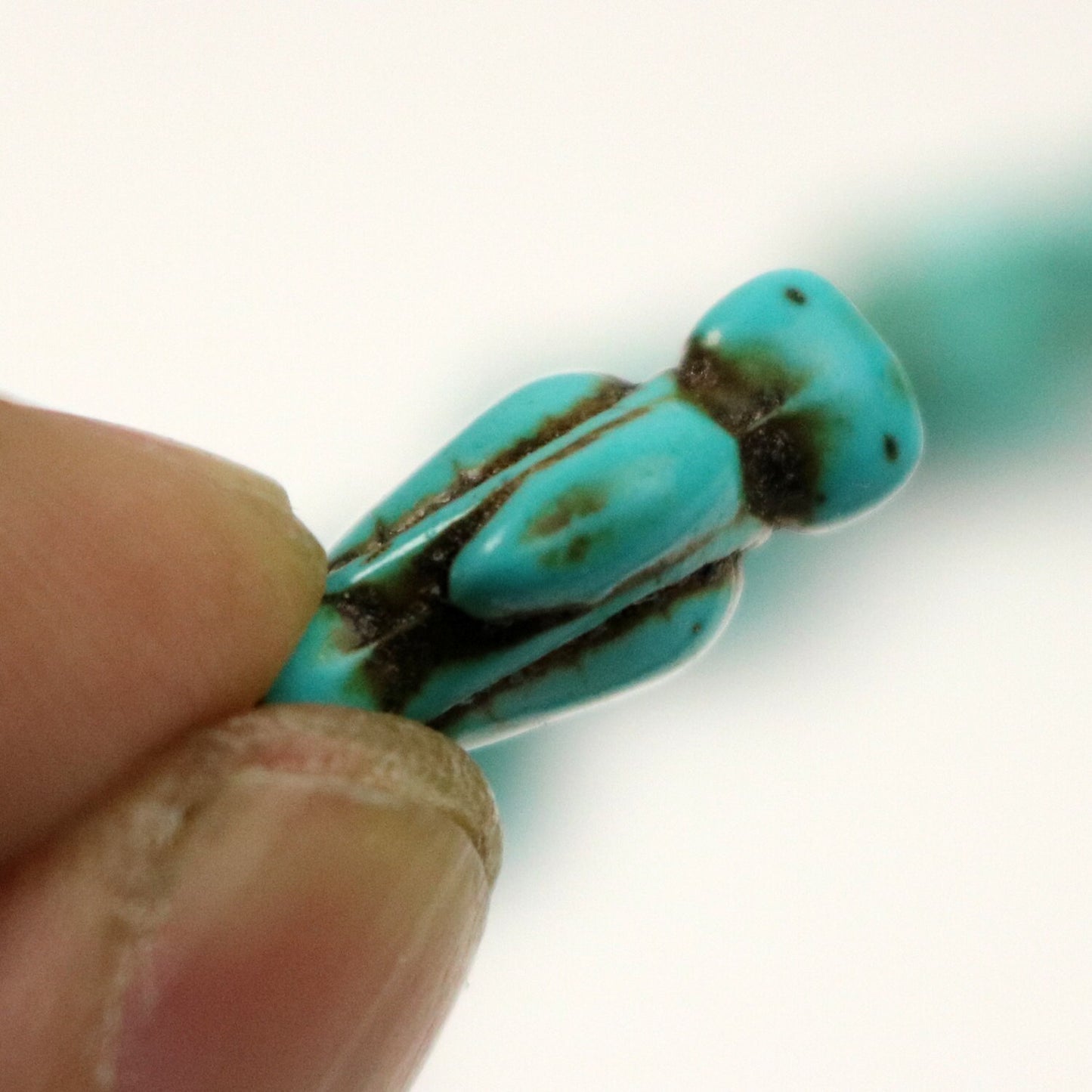 25 pcs Turtle Beads Howlite Turquoise Turtle Pendant - 15x19mm 7mm thickness